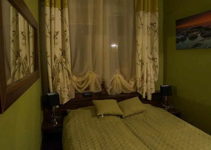 Goscinne Atol * هيل