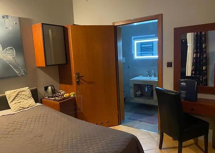 Goscinne Atol هيل